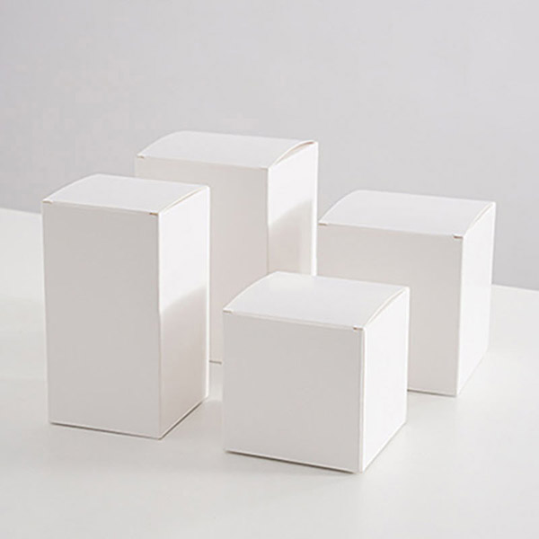 白卡紙箱